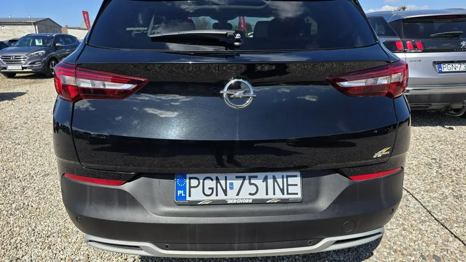 OPEL Grandland X -