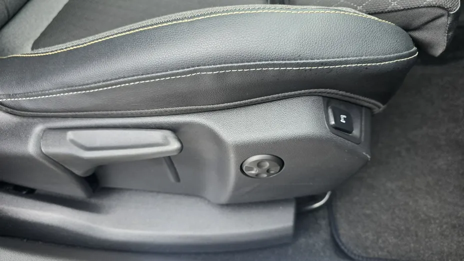 OPEL Grandland X -