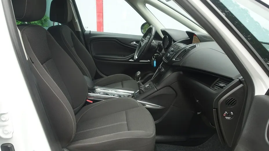 OPEL Zafira -