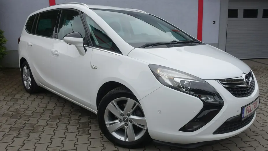 OPEL Zafira -