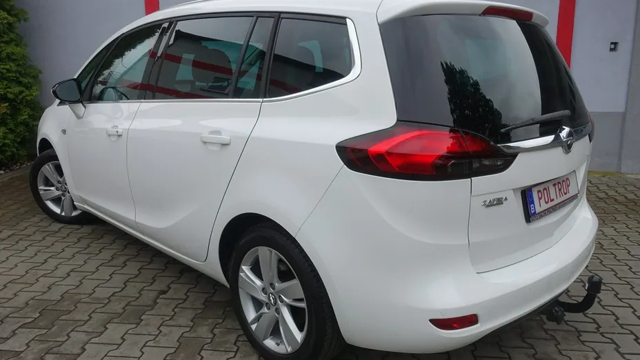 OPEL Zafira -