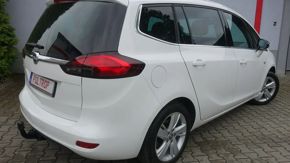 OPEL Zafira -