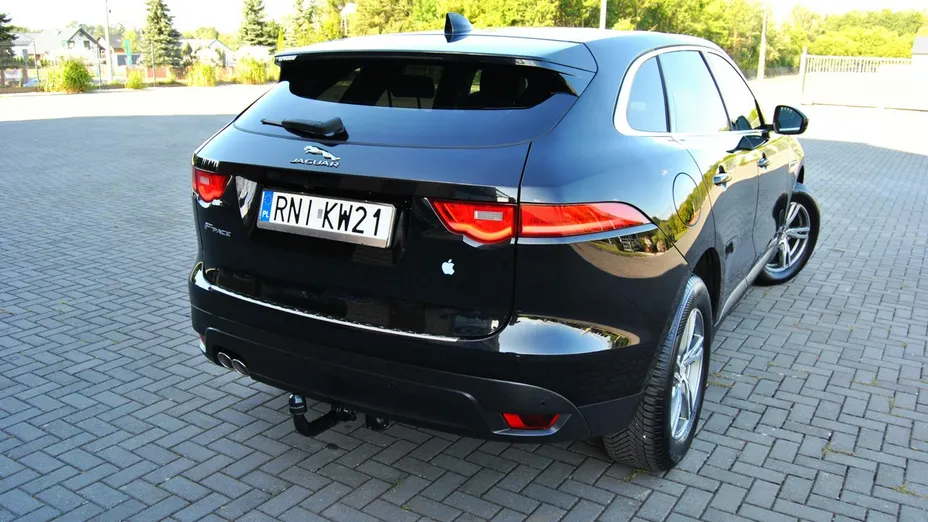 JAGUAR F-Pace -