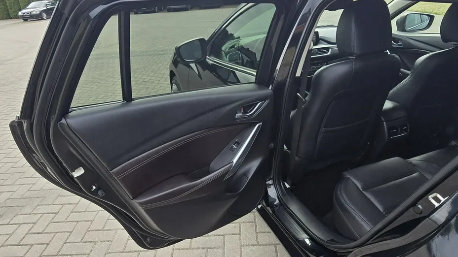 MAZDA 6 -