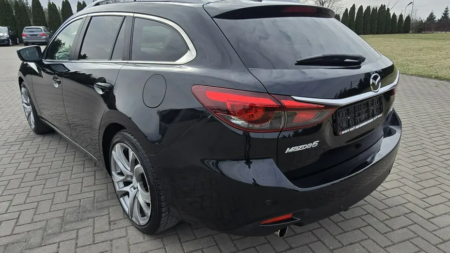 MAZDA 6 -