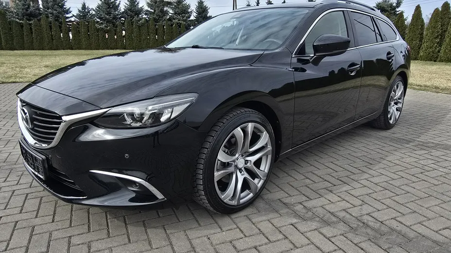 MAZDA 6 -