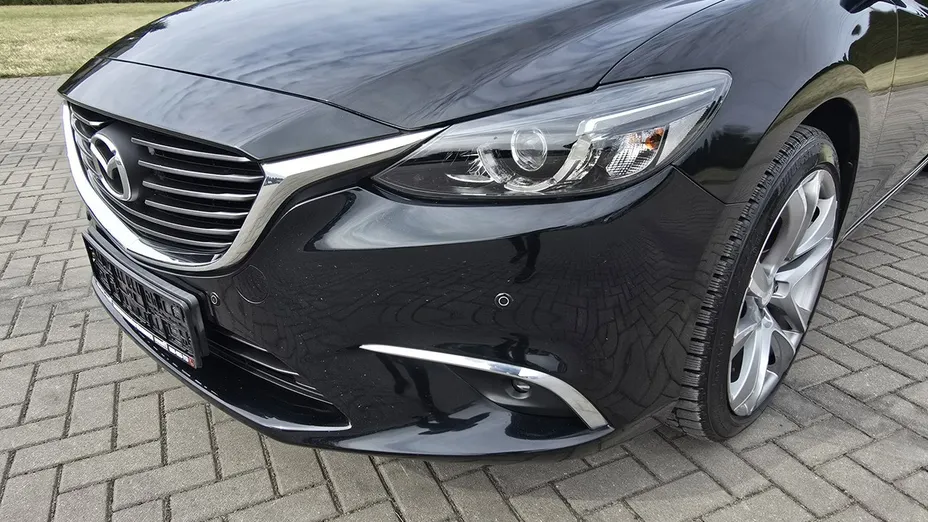MAZDA 6 -