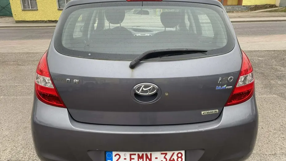 HYUNDAI i20 -