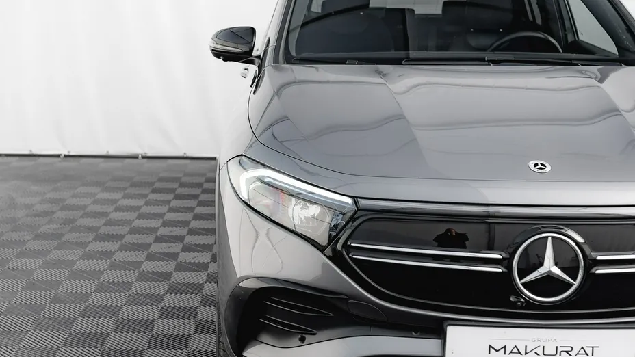 MERCEDES-BENZ EQA -