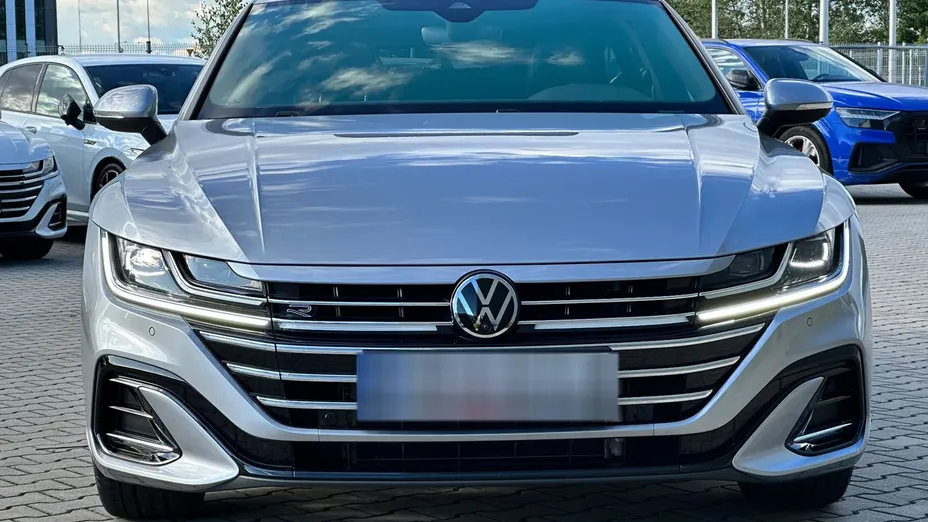 VOLKSWAGEN Arteon Arteon 2.0 TSI R-Line DSG
