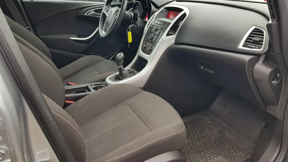 OPEL Astra -