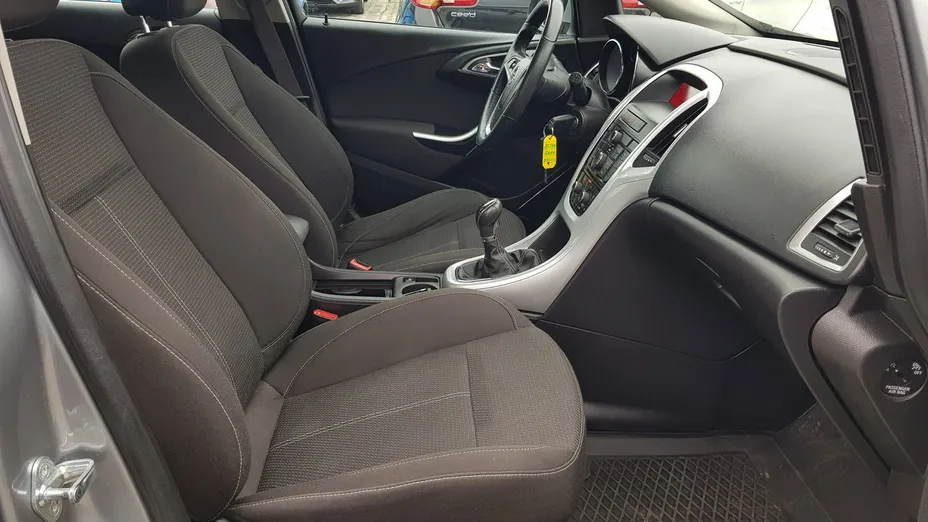 OPEL Astra -