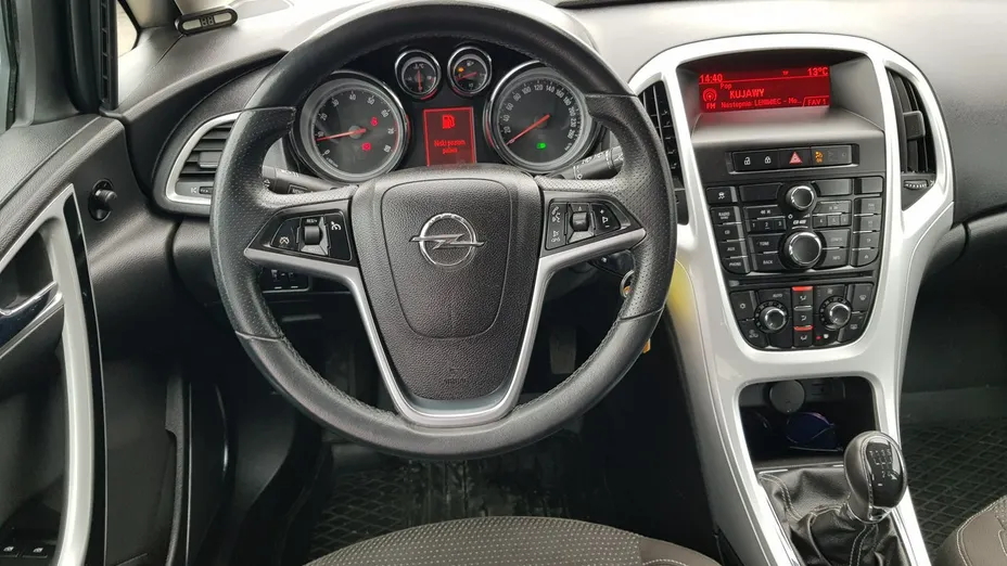 OPEL Astra -