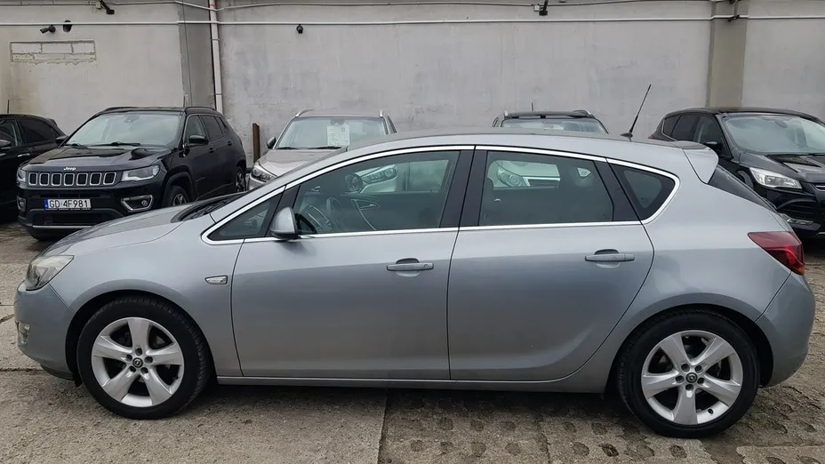 OPEL Astra -