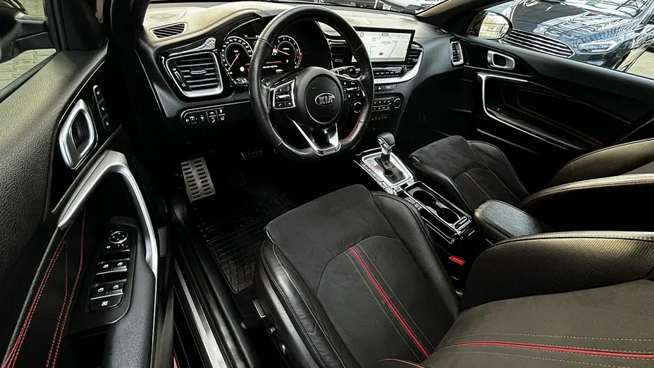 KIA ProCeed -