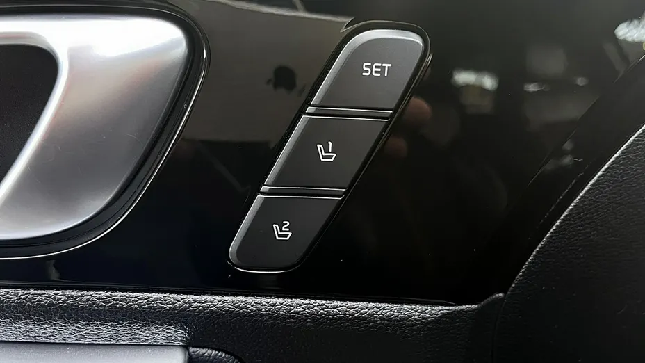 KIA ProCeed -