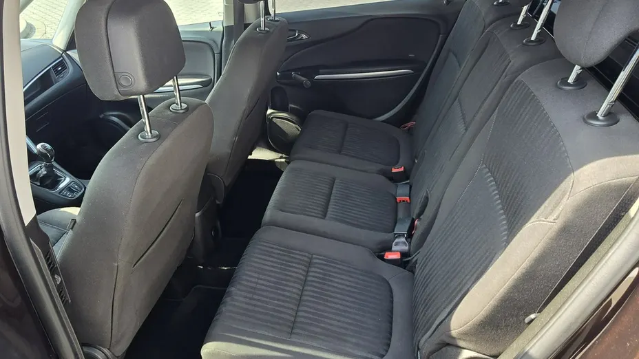 OPEL Zafira -