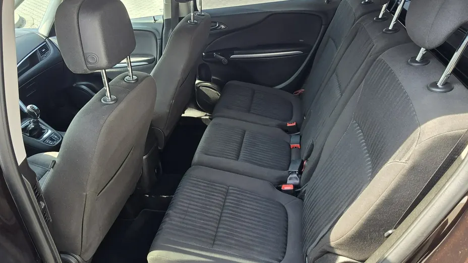 OPEL Zafira -