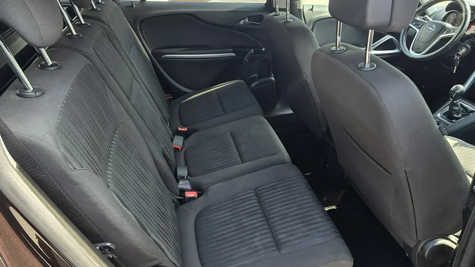 OPEL Zafira -