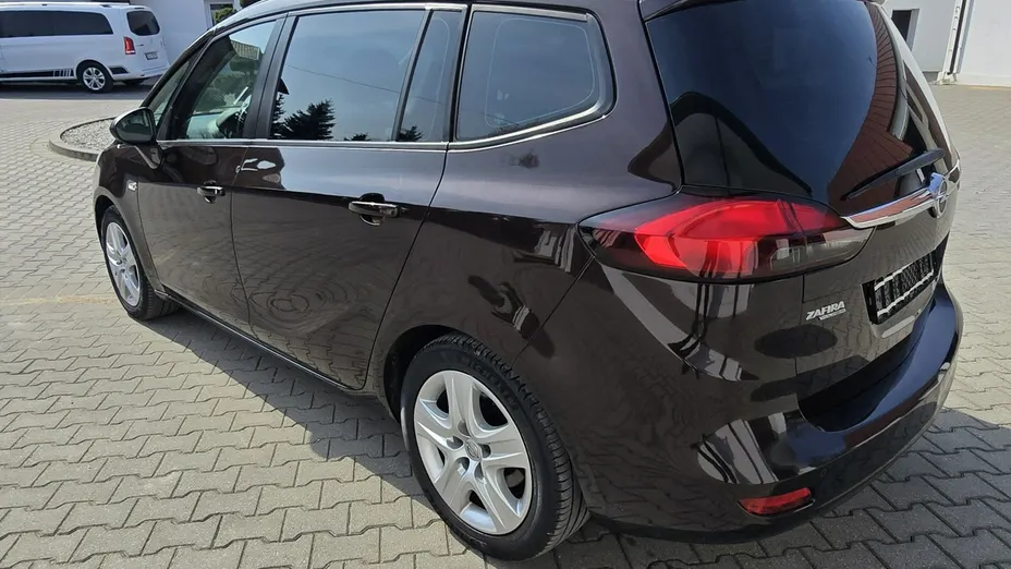 OPEL Zafira -