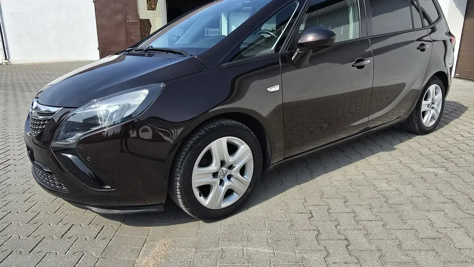 OPEL Zafira -