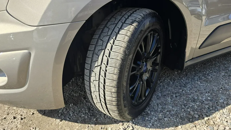 FORD Tourneo Connect -