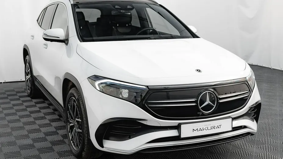 MERCEDES-BENZ EQA -