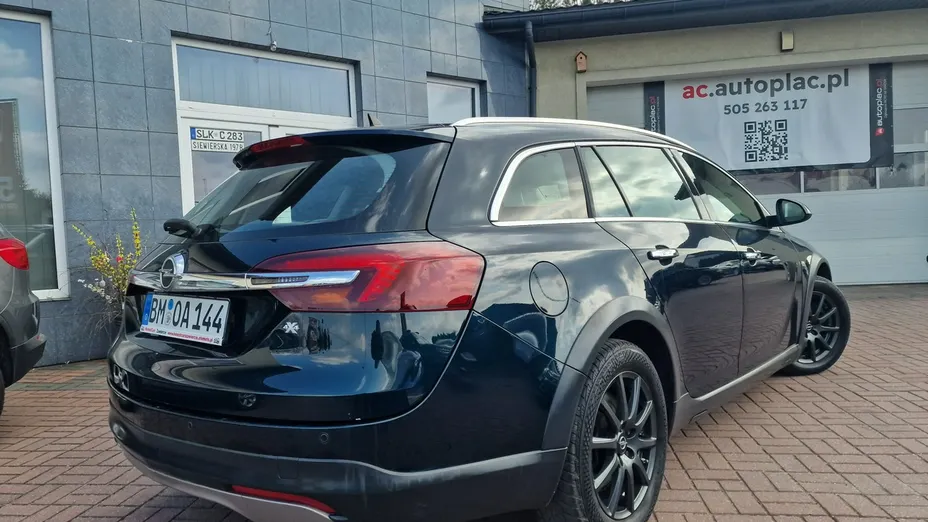 OPEL Insignia -
