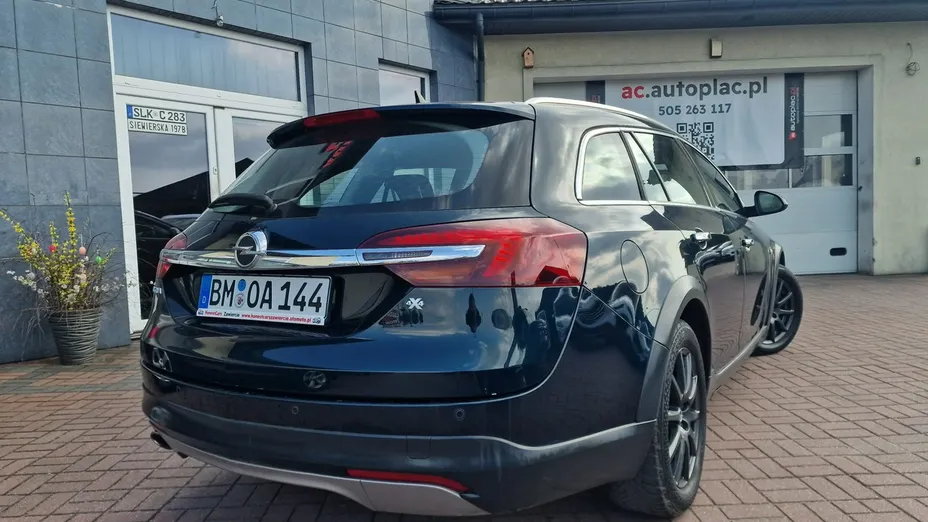 OPEL Insignia -