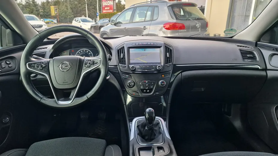 OPEL Insignia -