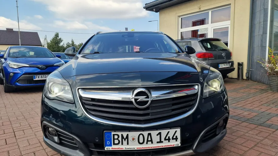 OPEL Insignia -