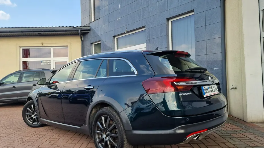 OPEL Insignia -