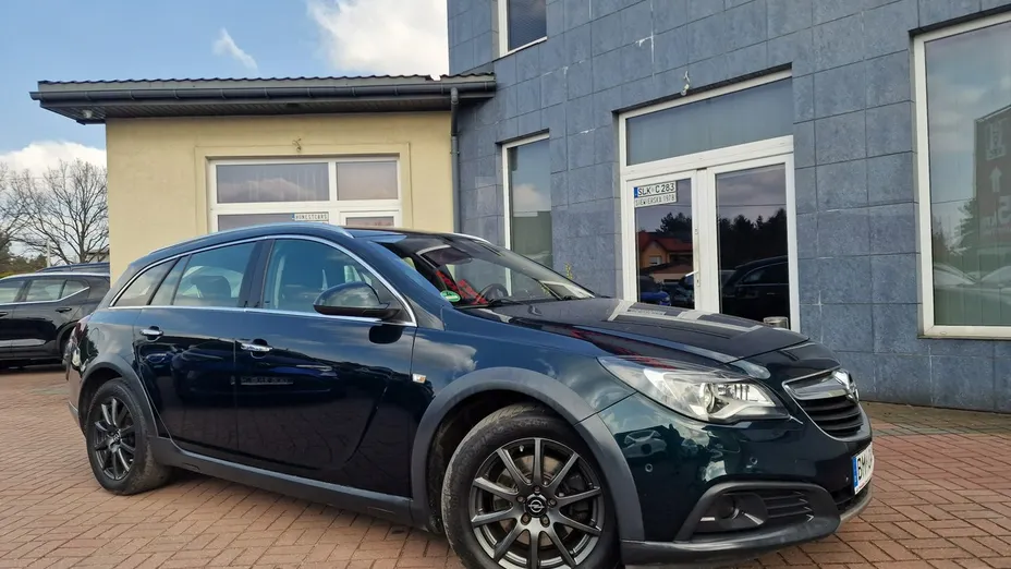 OPEL Insignia -