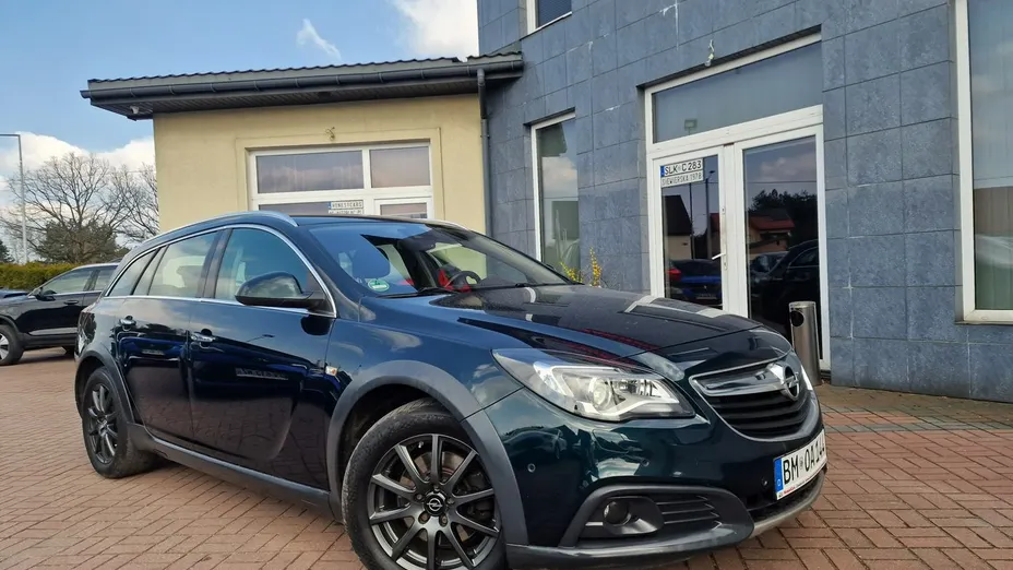 OPEL Insignia -