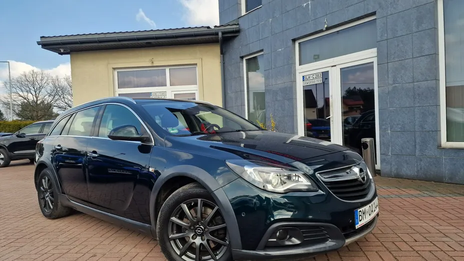 OPEL Insignia -