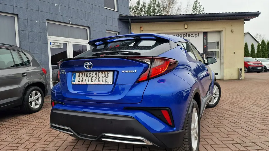 TOYOTA C-HR -
