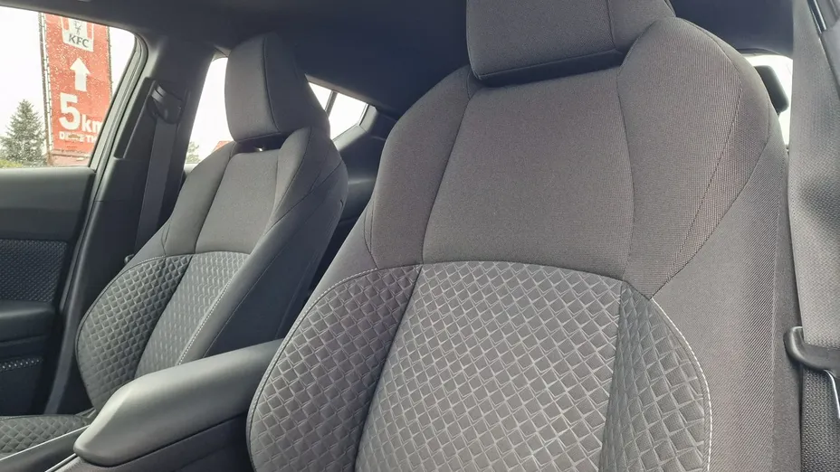 TOYOTA C-HR -