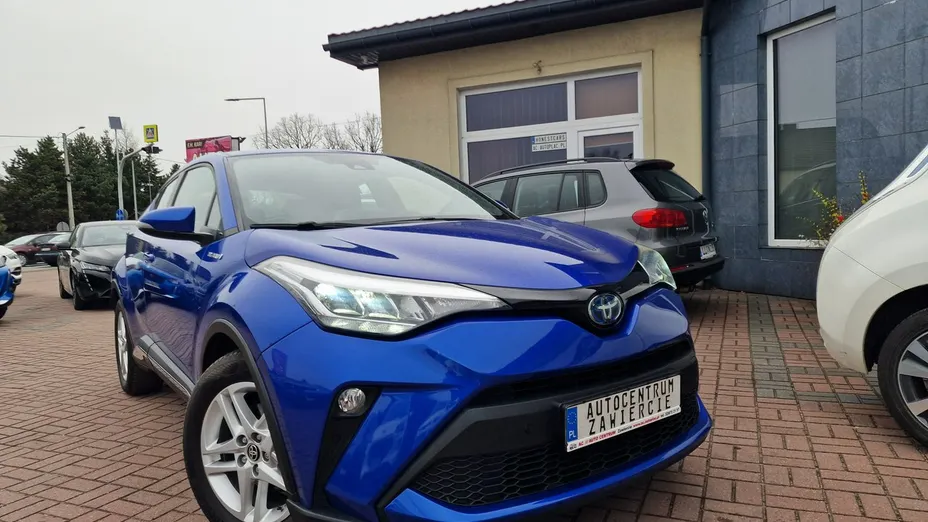 TOYOTA C-HR -