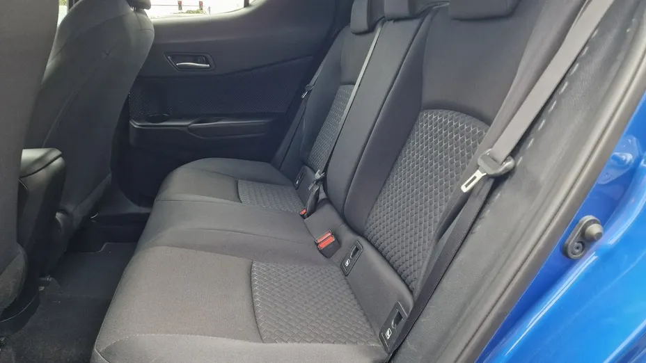 TOYOTA C-HR -