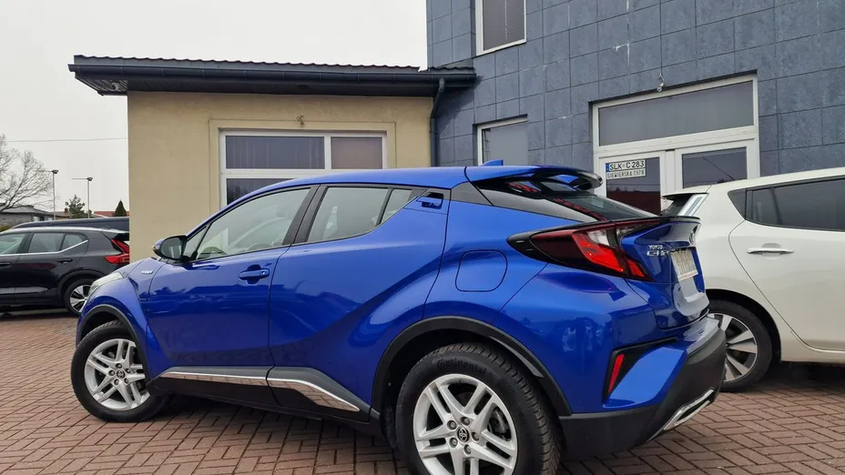 TOYOTA C-HR -