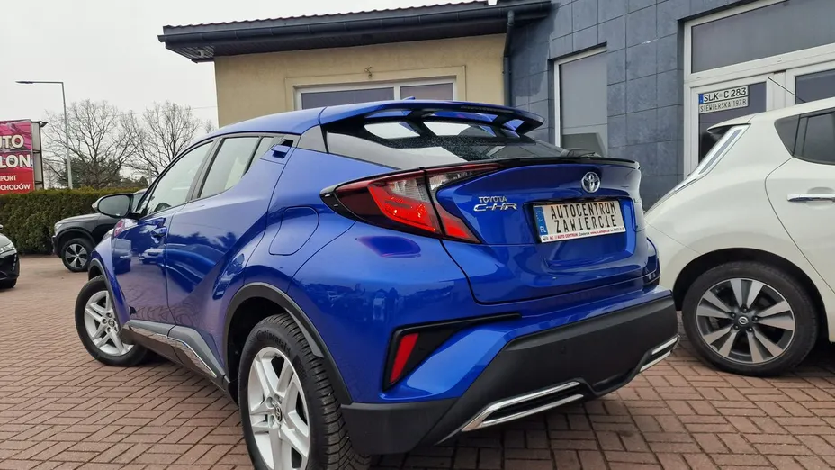 TOYOTA C-HR -