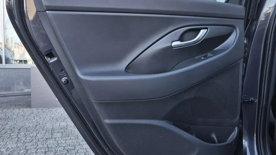HYUNDAI i30 -