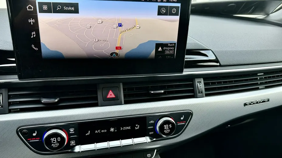 AUDI A4 -