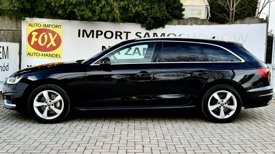 AUDI A4 -