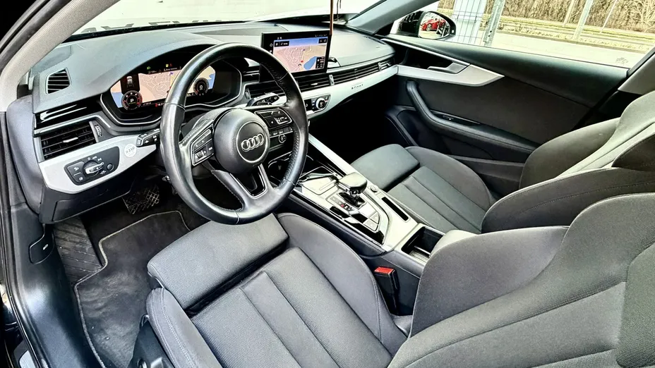 AUDI A4 -