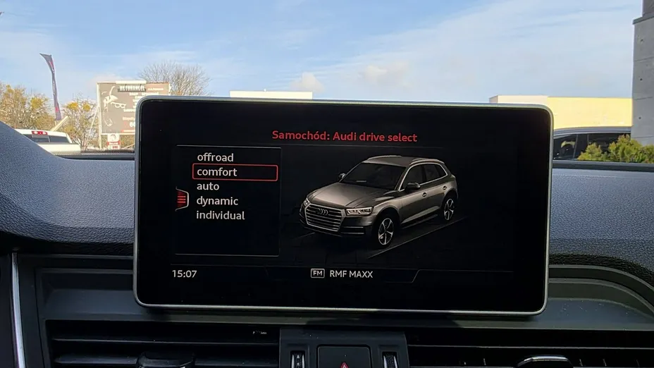 AUDI Q5 -