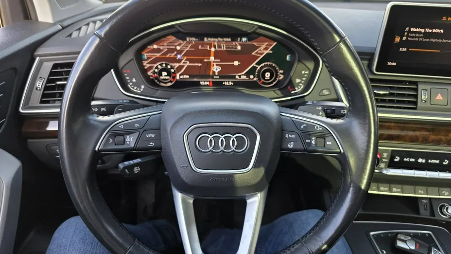 AUDI Q5 -
