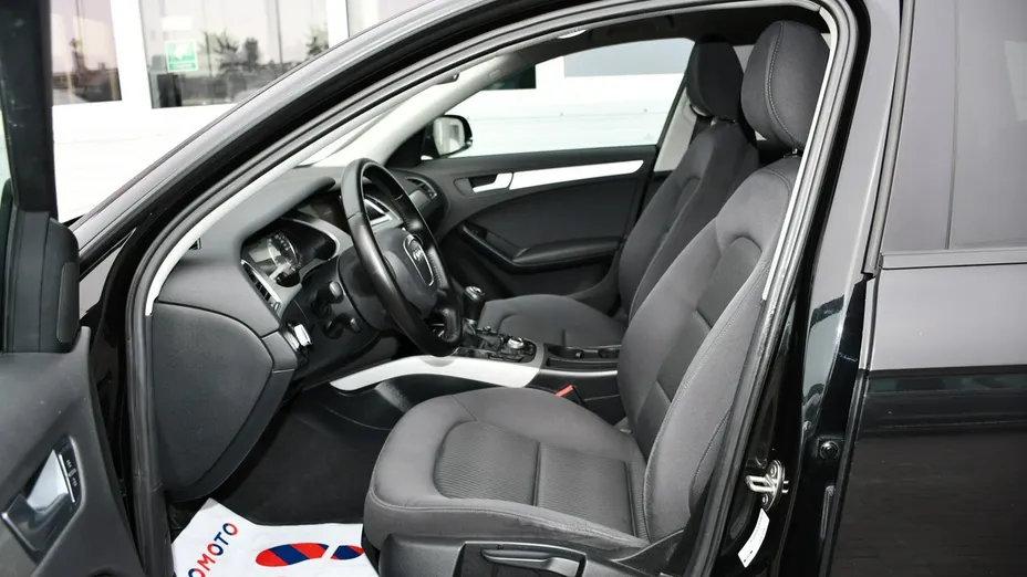 AUDI A4 -