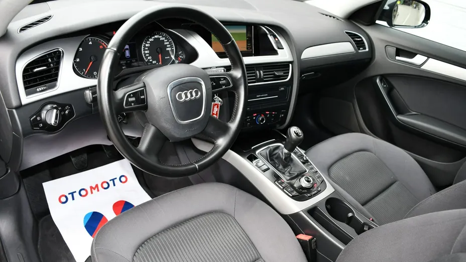 AUDI A4 -