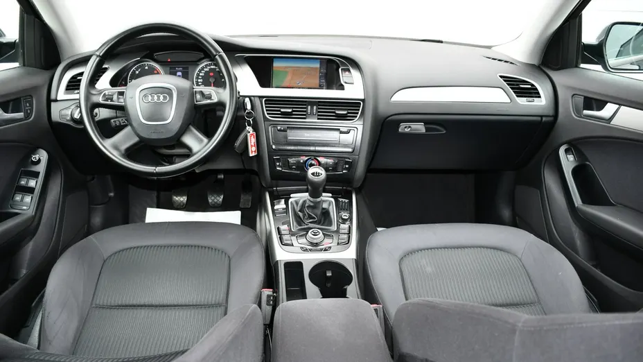 AUDI A4 -